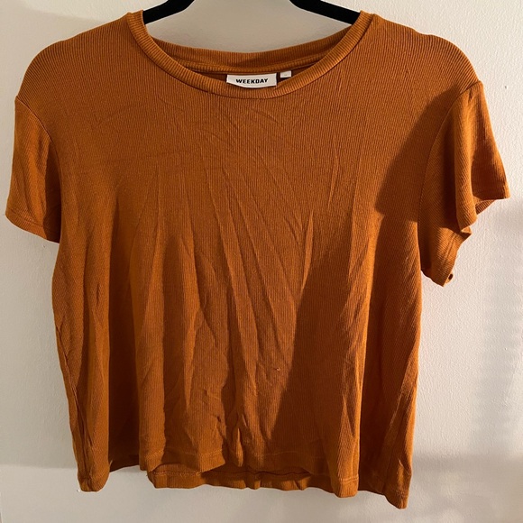 Weekday Women's Orange Cropped Ribbed Tee - Picture 3 of 6